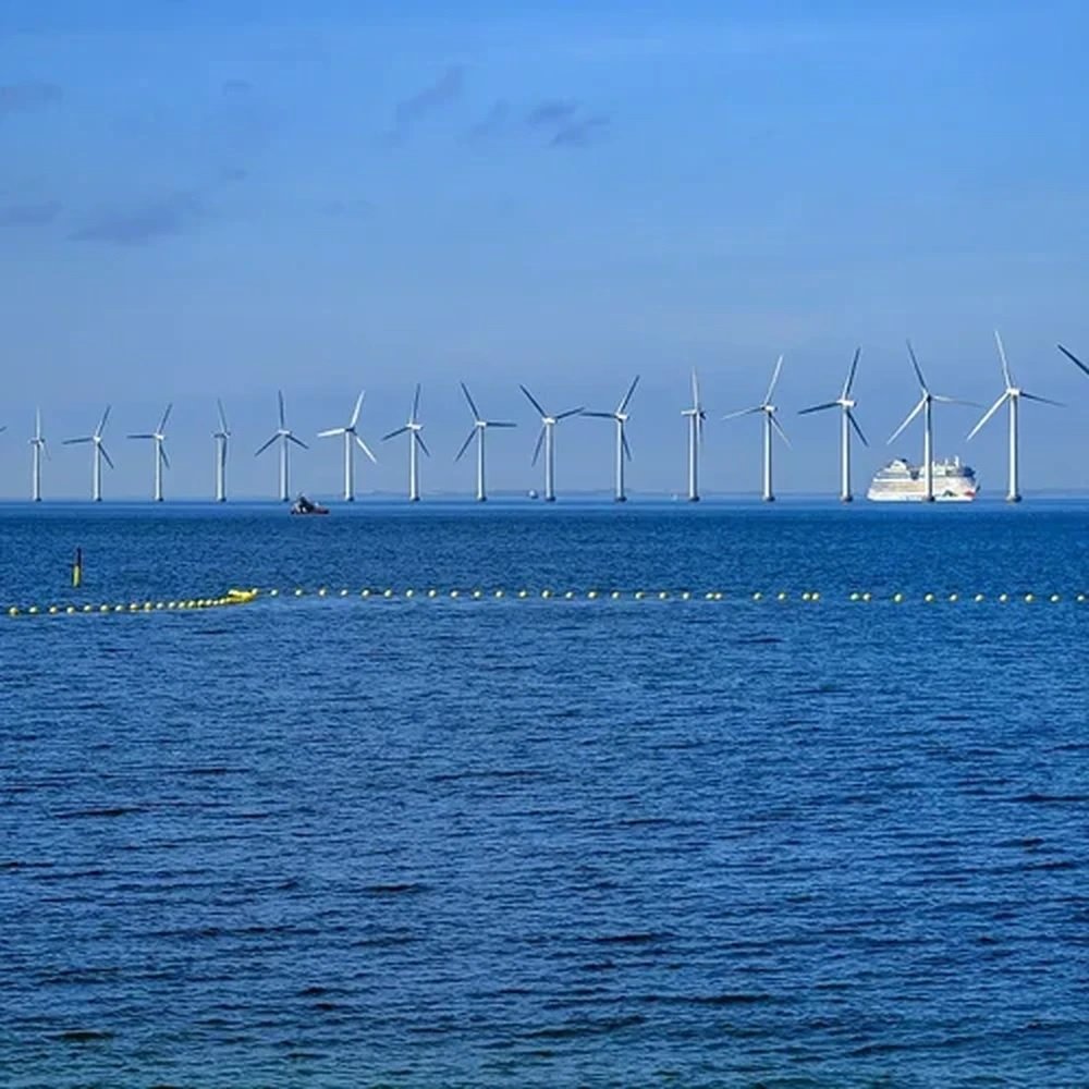 Shell Divests $1 Billion Offshore Wind Assets, Prioritizing Hydrocarbons