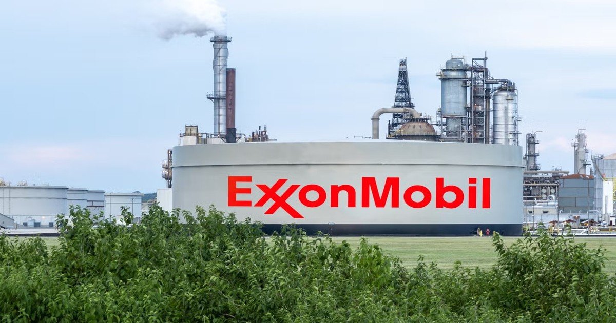 ExxonMobil Commits $1.1 Billion to Mozambique LNG Project