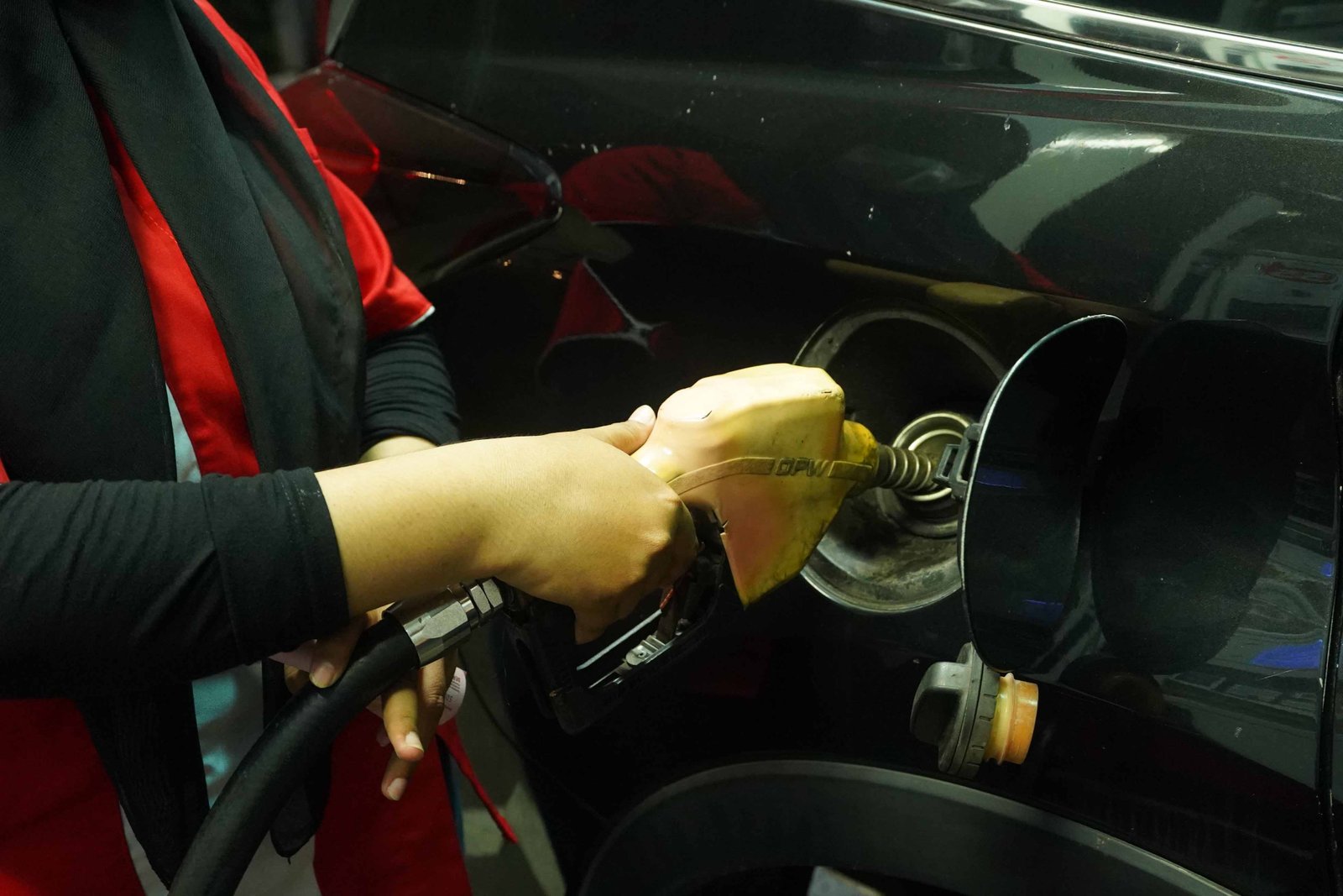 Indonesia Freezes Subsidized Fuel Prices Through 2026 Amid Commercial Diesel Spikes