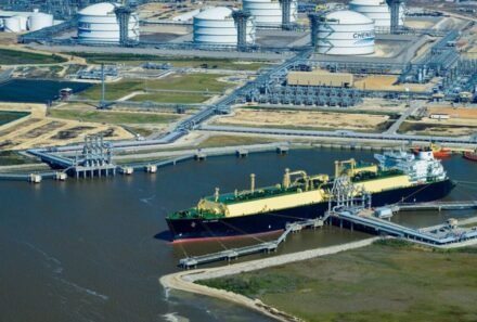 LNG Shipping Costs Climb Amidst Export Boom