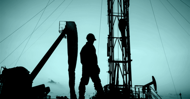 North American rig count sees a slight weekly dip, signaling minor shifts in energy exploration.