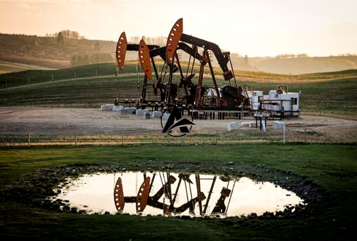 Oil Prices Fluctuate Amid Russian Port Activity, Sanctions Outlook