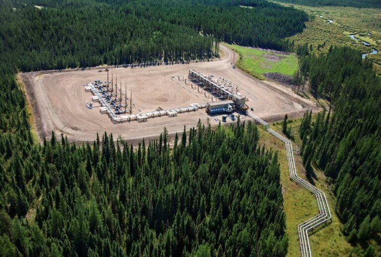 Canada's oil sands sector gains momentum, fueling national energy and economic growth.
