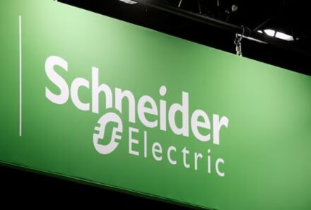 Schneider Electric Secures Major Data Center Contracts for AI Infrastructure
