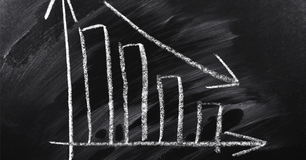 US crude oil inventories fall, signaling market shifts.