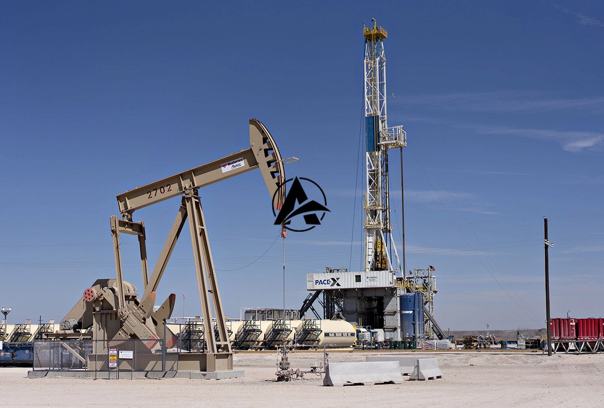 US Energy Sector Sees Drilling Activity Slowdown Amid Record Production