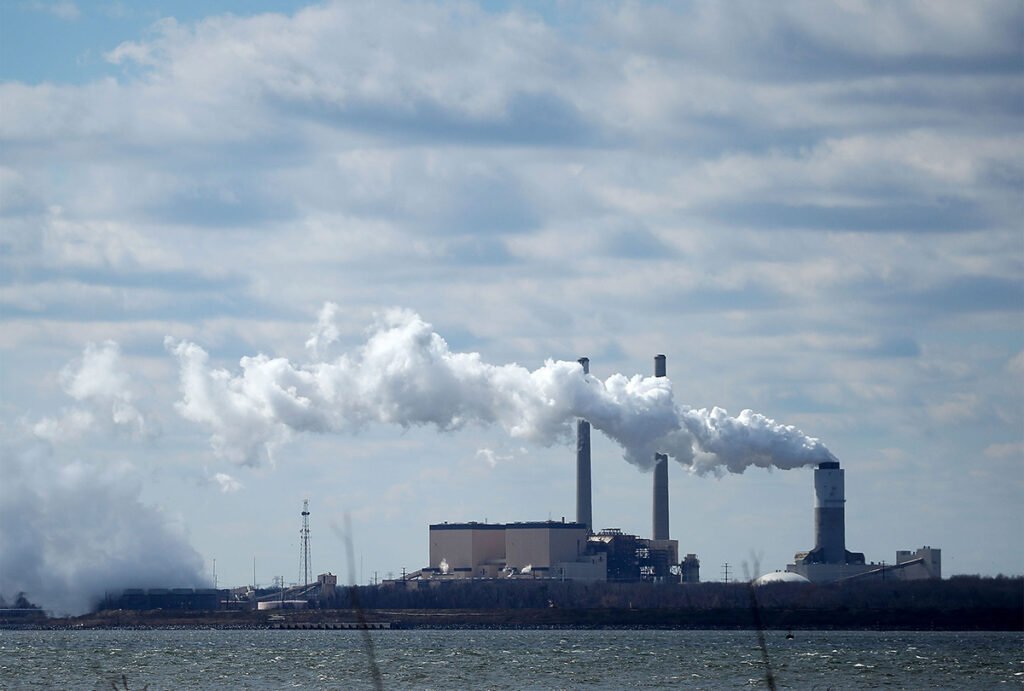 Federal order mandates extended operation for Indiana coal plant, sparking debate.