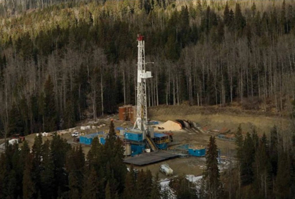 Argentina secures its first long-term LNG export agreement, marking a new energy era.