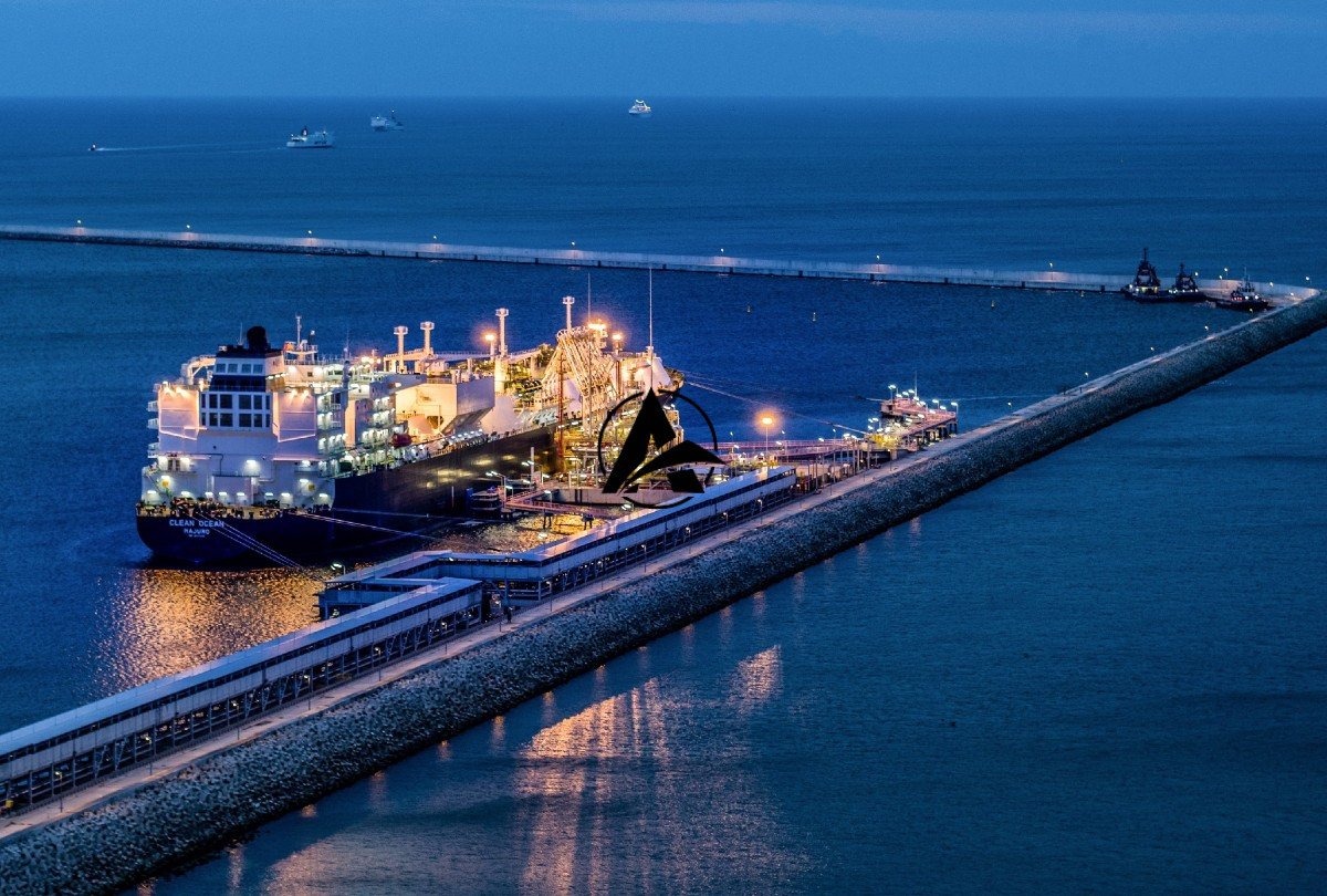 China’s LNG Import Dominance Under Scrutiny Amid Price Surge