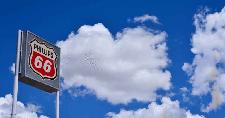 Consortium finalizes majority acquisition of JET fuel retailer.