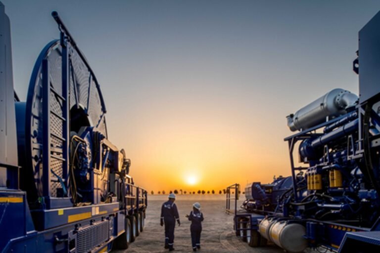 Aramco awards SLB a five-year contract for unconventional gas development.