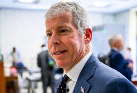 Washington Outlines Stance on U.S., China Roles in Venezuela