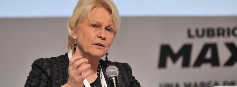 Occidental's strategic shift: divesting chemicals to sharpen its oil and gas focus.