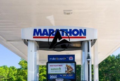 Marathon Petroleum's Q4 profits soar, surpassing forecasts driven by a robust margin rebound.