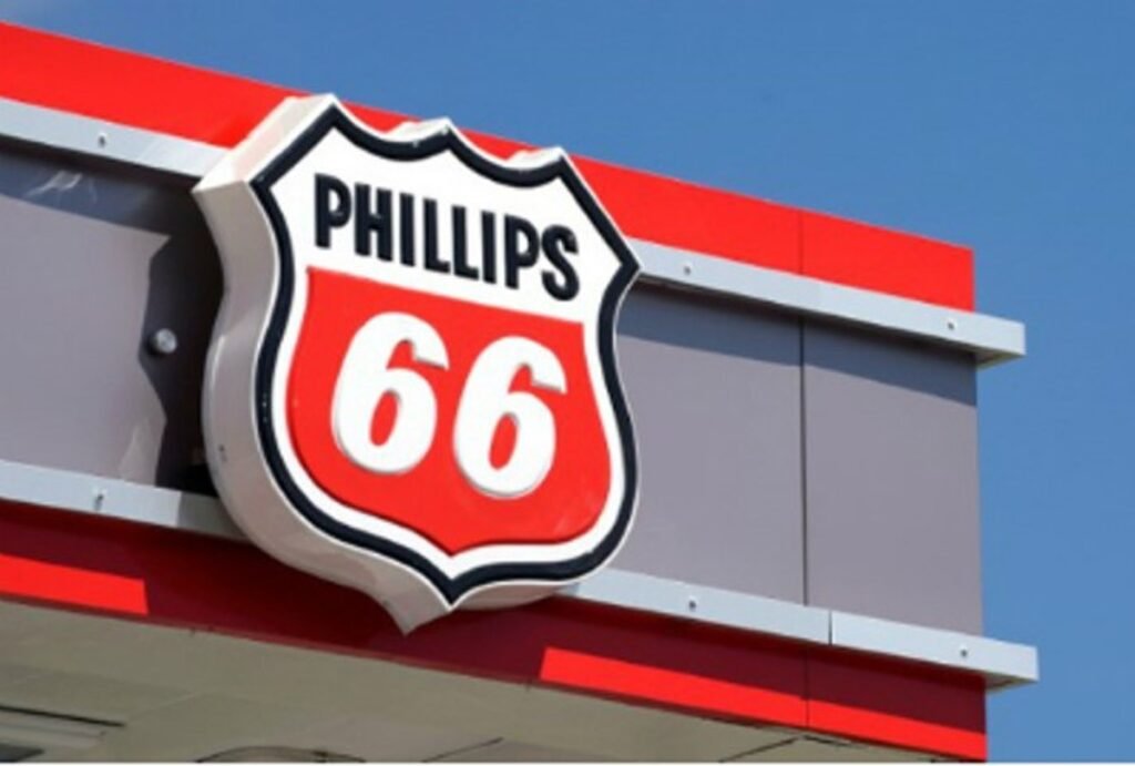 Workers face job cuts as Phillips 66 shutters its Los Angeles refinery.