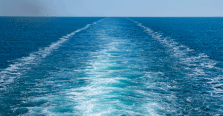 Mideast Oil Exports Surge Amid Heightened Regional Tensions