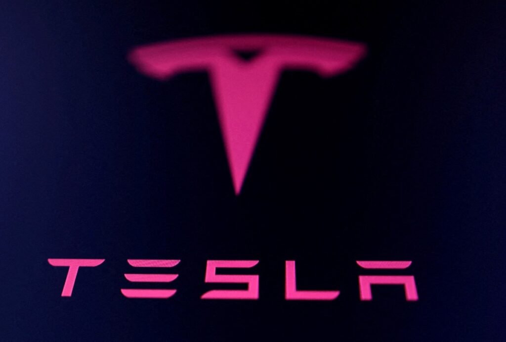 Tesla's ambitious plan: 100 GW US solar manufacturing to electrify America.