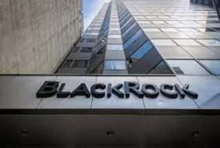 BlackRock CEO Larry Fink Cautions on Global Recession Risk