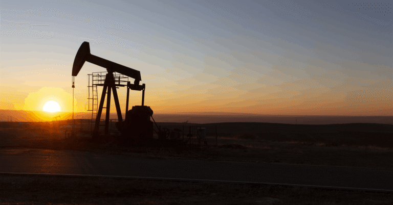 Weekly decline in North American rig count signals industry shifts.