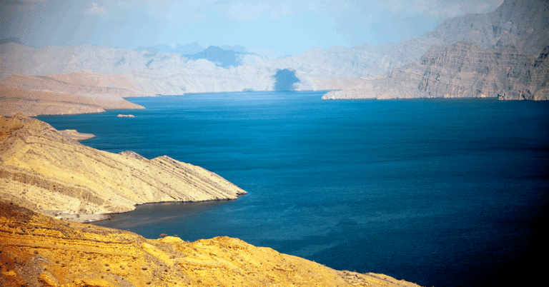 Global Oil Prices Face Upward Pressure, Hormuz Strait Critical