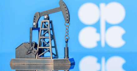Standard Chartered Analyst Warns of Potential OPEC+ Policy Shift