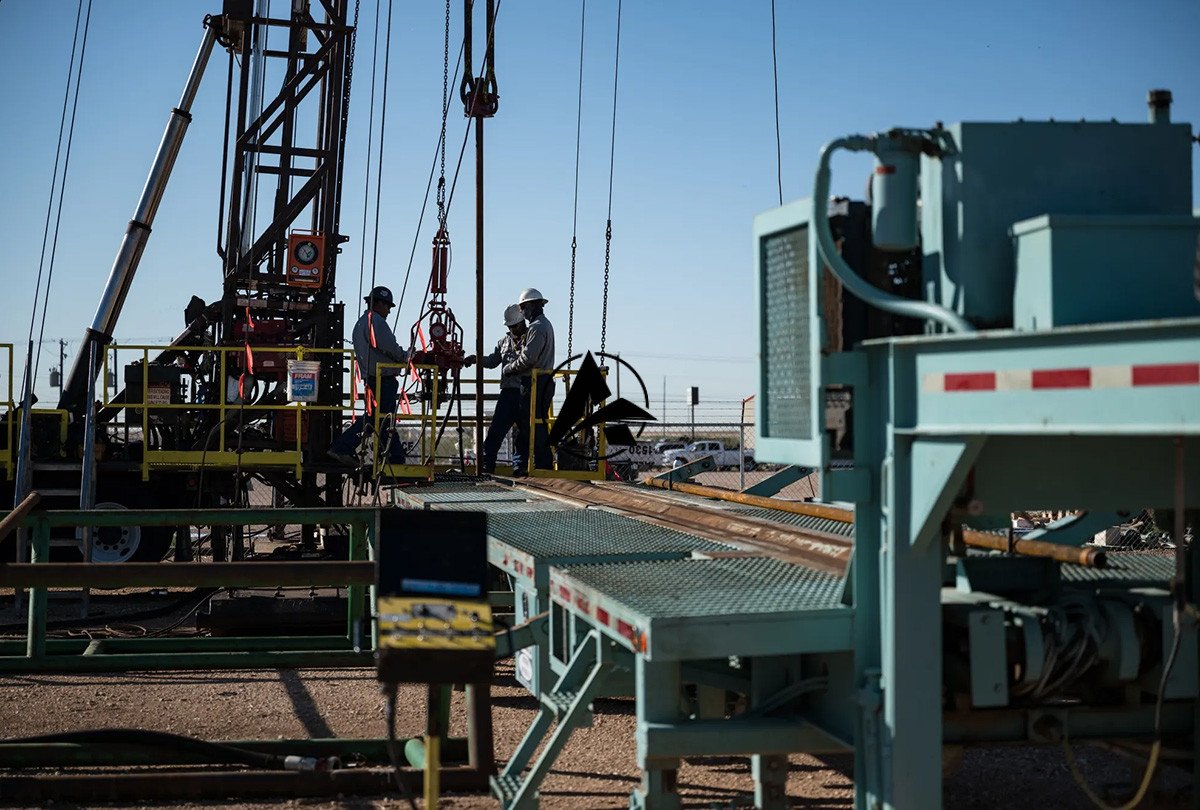 Oilfield Equipment Maker NOV Revises Q1 Outlook Downward